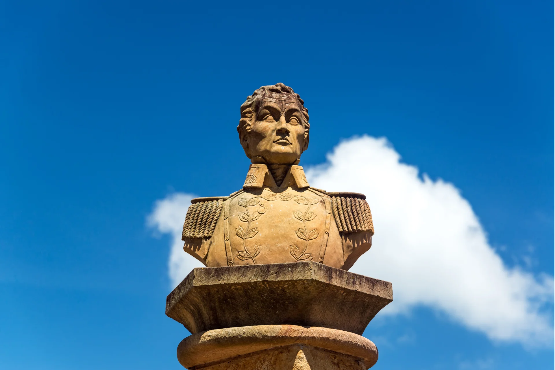 Estatua Simón Bolívar