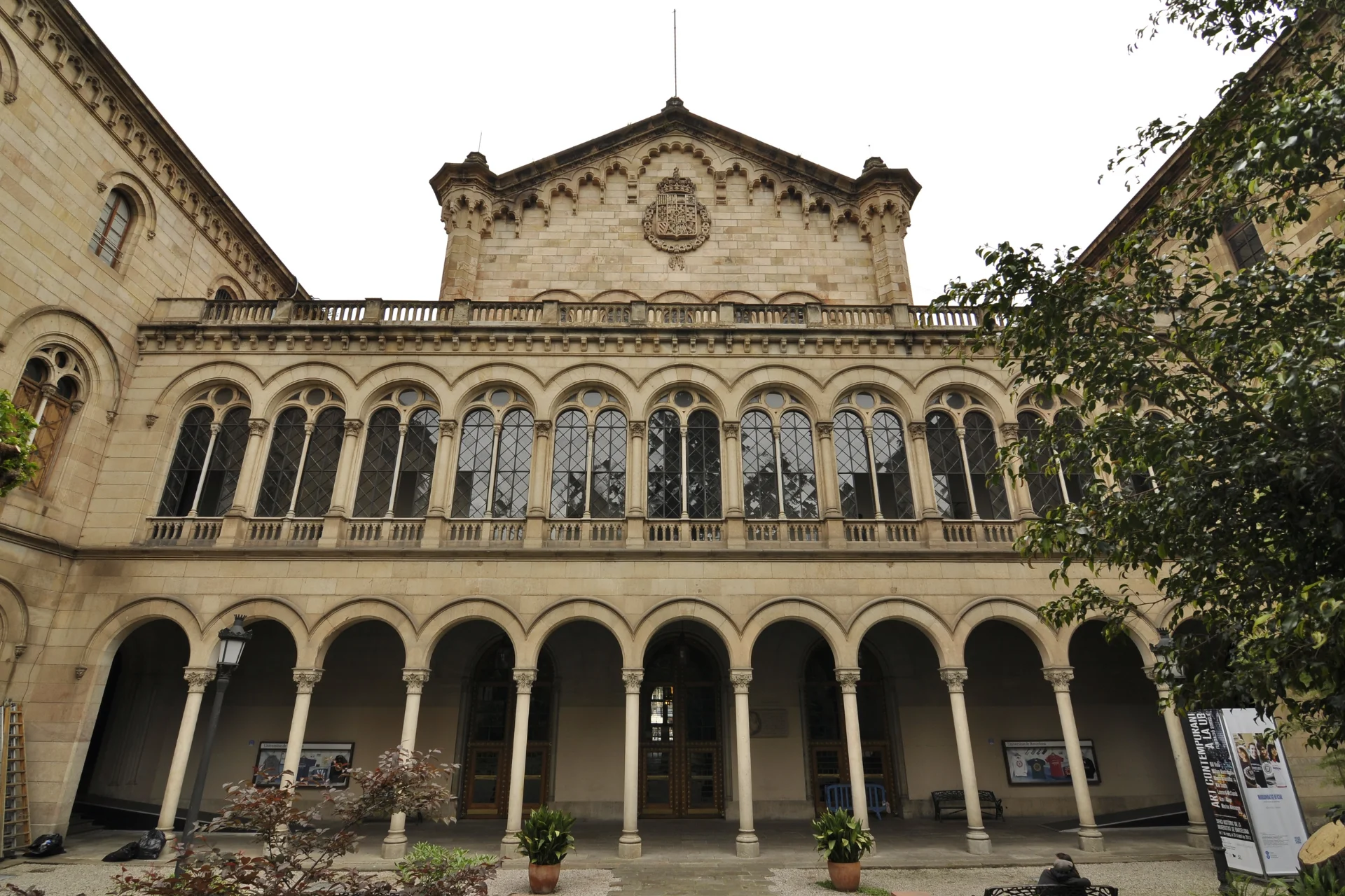 Universidad de Barcelona, información.